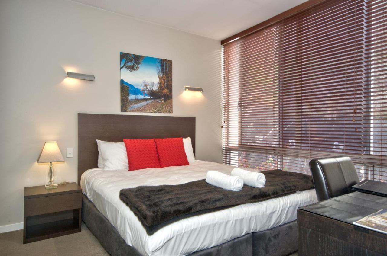Pure Retreat Lake View Квинстаун Экстерьер фото
